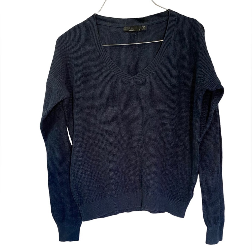 PRANA WOMEN’S  V-NECK SWEATER SIZE S GREAT CONDITION ✨
